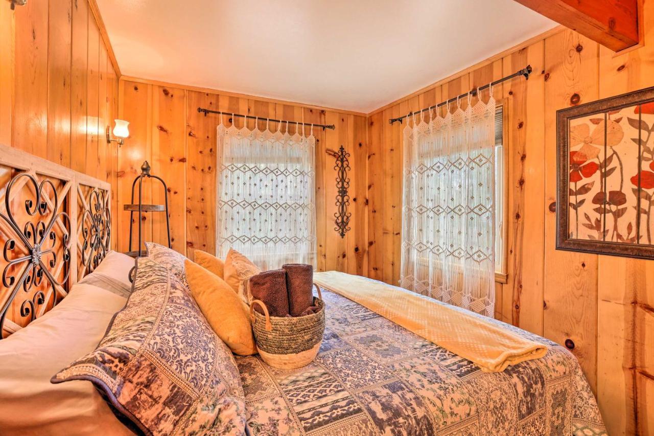 With Cozy Interior! * Wrightwood