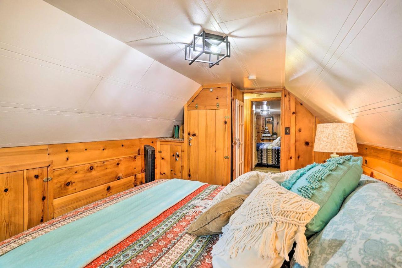 With Cozy Interior! *